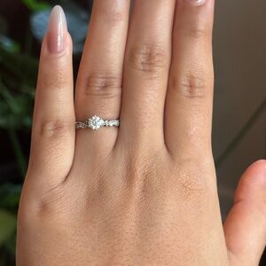 Vintage wedding ring NEW